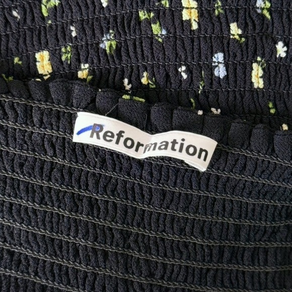 REFORMATION Ditsy Floral Print Square Neck Puff Short Sleeve Smocked Crop Top XS - Picture 6 of 7